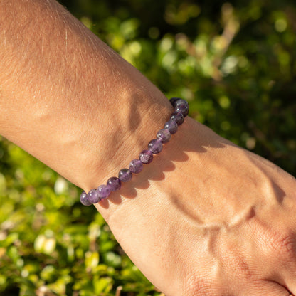 Zartes Mineralien-Armband „Petite“ – Amethyst, 6 mm
