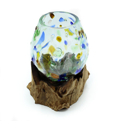 Farbige Glasschale auf Holz – mittel