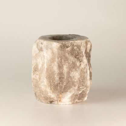 Grauer Salzkerzenhalter, 600–800 g