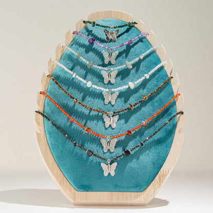 Nymphen-Mineralienkette mit Schmetterling – Amethyst.